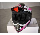 Casco infantil incluye esponjas para adaptarlo en tallas Negro/FUXIA