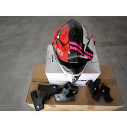 Casco infantil incluye esponjas para adaptarlo en tallas Negro/FUXIA